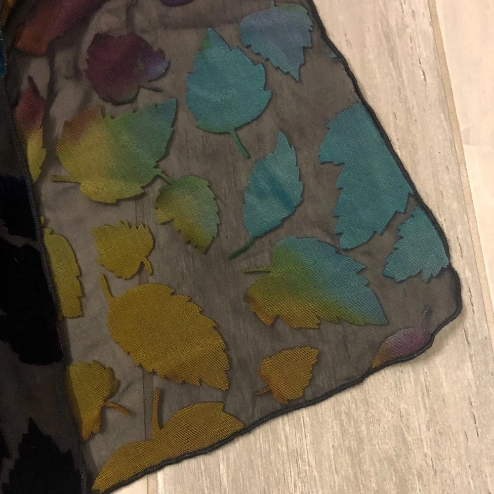Velvet Colorful Leaf Patterned Scarf